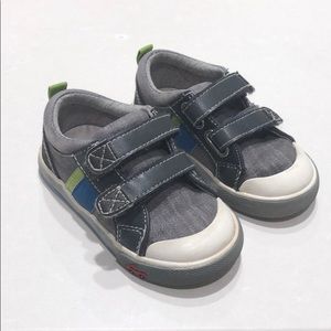 See Kai Run, Grey Toddler Sneaker, Size 6